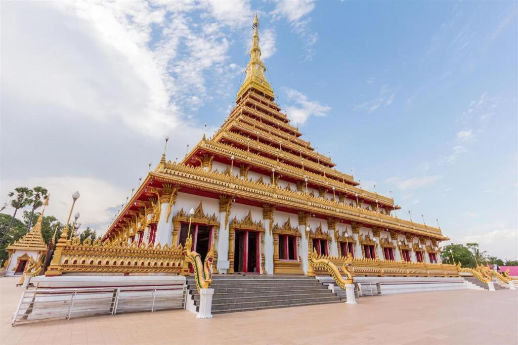 Ingtara Hotel Khon Kaen Dış mekan fotoğraf