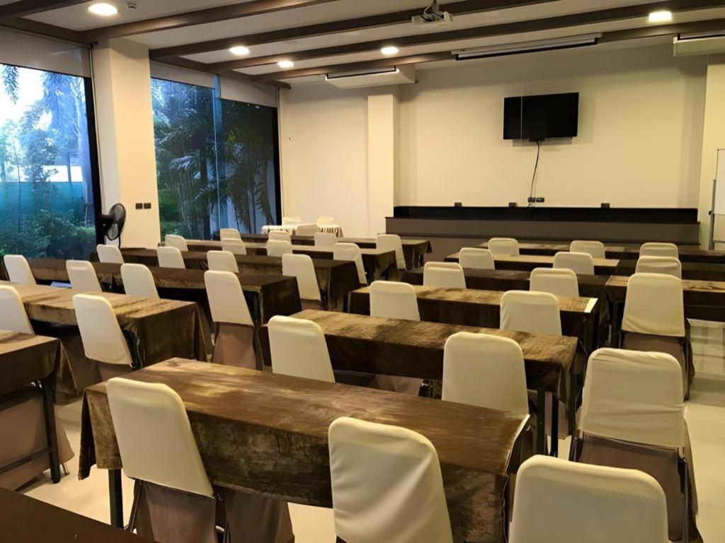 Ingtara Hotel Khon Kaen Dış mekan fotoğraf
