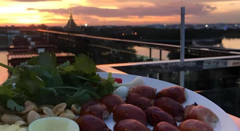 Ingtara Hotel Khon Kaen Dış mekan fotoğraf