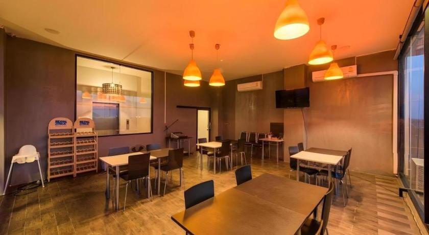 Ingtara Hotel Khon Kaen Dış mekan fotoğraf